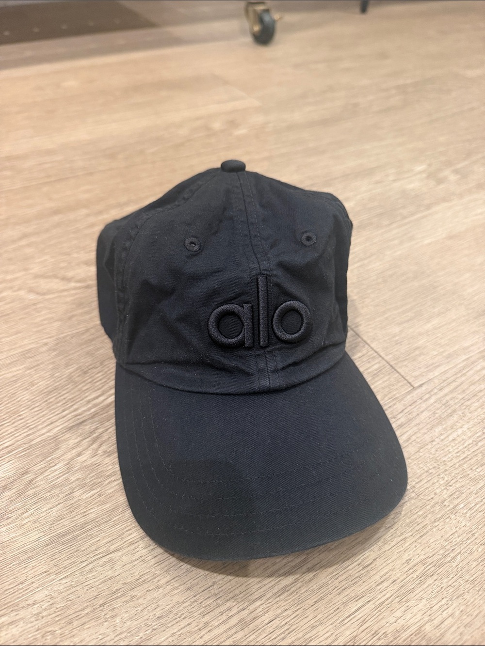 ALO Yoga Black Logo Cap - Picture 4 of 4